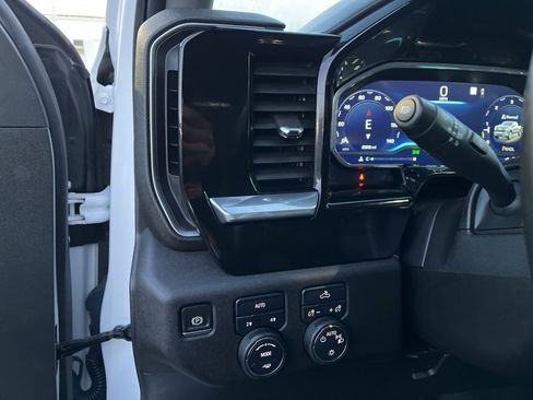 Certified 2023 Chevrolet Silverado 1500 LT image 24