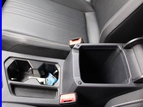 Certified 2023 Volkswagen Tiguan SE image 41