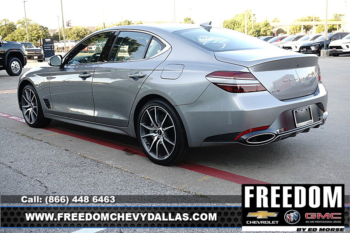 Used 2025 Genesis G70 2.5T RWD image 38