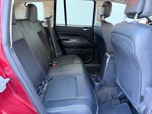 Used 2017 Jeep Compass Latitude image 18