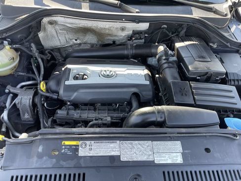 Used 2017 Volkswagen Tiguan Wolfsburg Edition AWD/4WD image 16