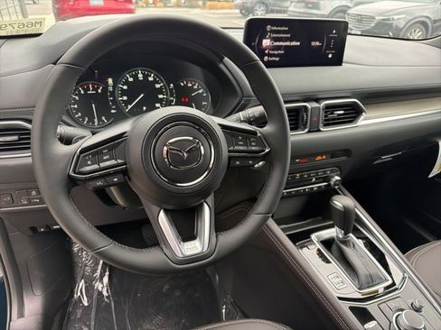 New 2025 MAZDA CX-5 Signature image 12