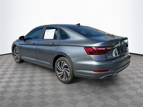 Used 2021 Volkswagen Jetta SEL Premium image 5