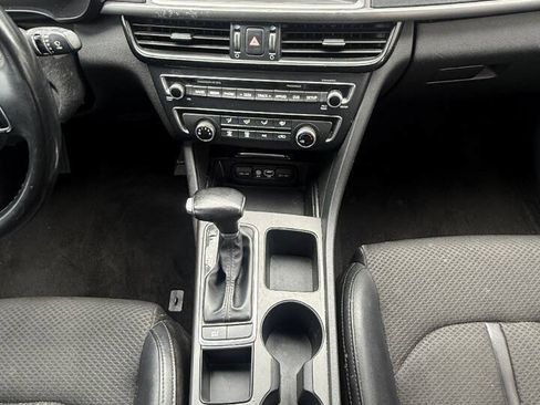 Used 2018 Kia Optima S FWD image 15