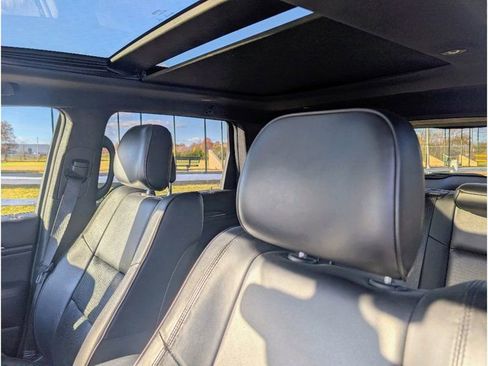 Used 2018 Jeep Grand Cherokee High Altitude image 15