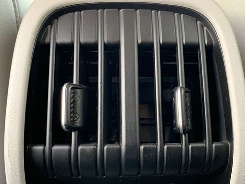 Used 2025 Hyundai Kona SEL image 24