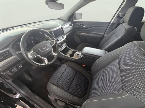 Used 2023 GMC Acadia SLE image 63