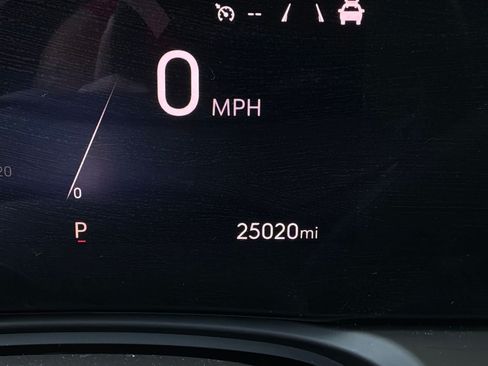 Used 2025 Buick Encore GX Preferred FWD image 36