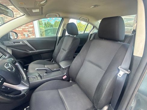 Used 2012 MAZDA MAZDA3 i Touring FWD image 12