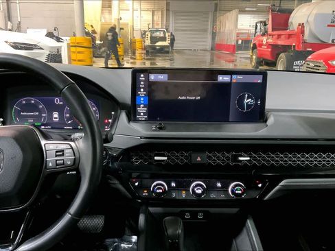 Used 2024 Honda Accord EX-L image 7