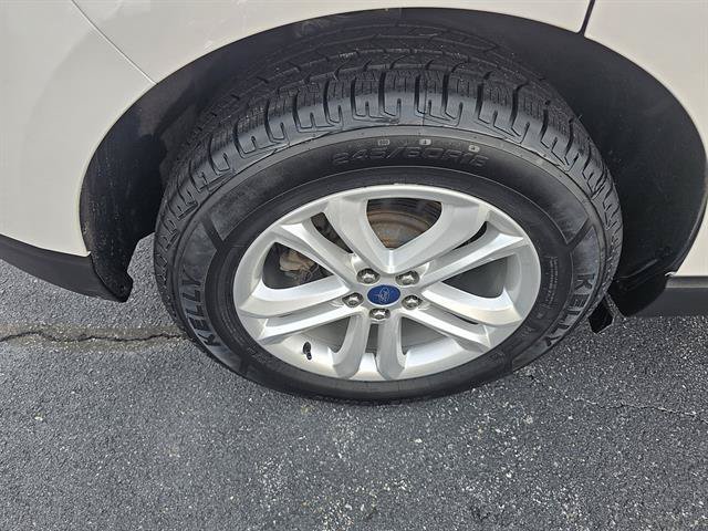 Used 2019 Ford Edge SEL w/ Equipment Group 201A AWD/4WD image 7