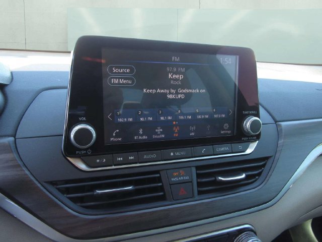 Used 2023 Nissan Altima 2.5 SV FWD image 17