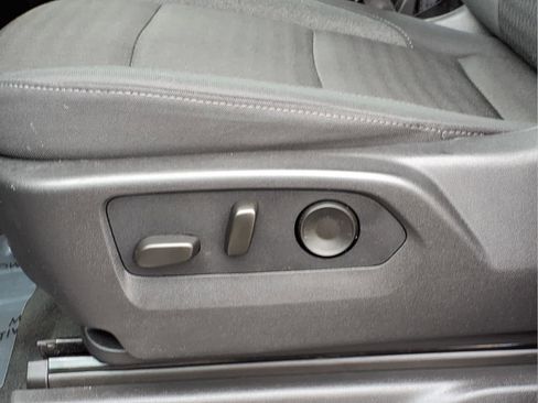 Used 2026 Chevrolet Silverado 1500 LT image 15