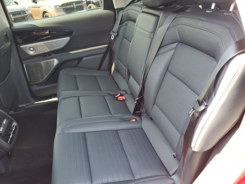 New 2026 Lincoln Nautilus Reserve AWD/4WD image 6