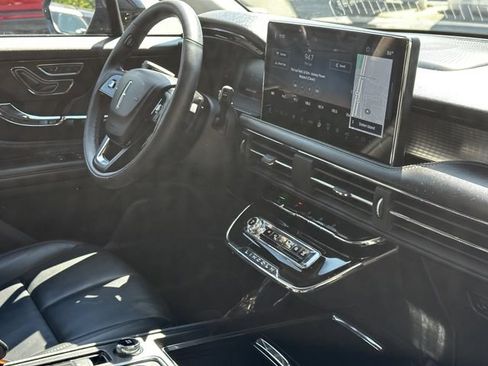 Certified 2024 Lincoln Corsair AWD w/ Equipment Group 101A image 33