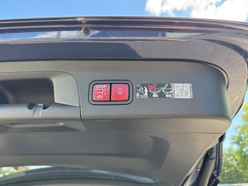 New 2026 Mercedes-Benz GLS 450 4MATIC image 28