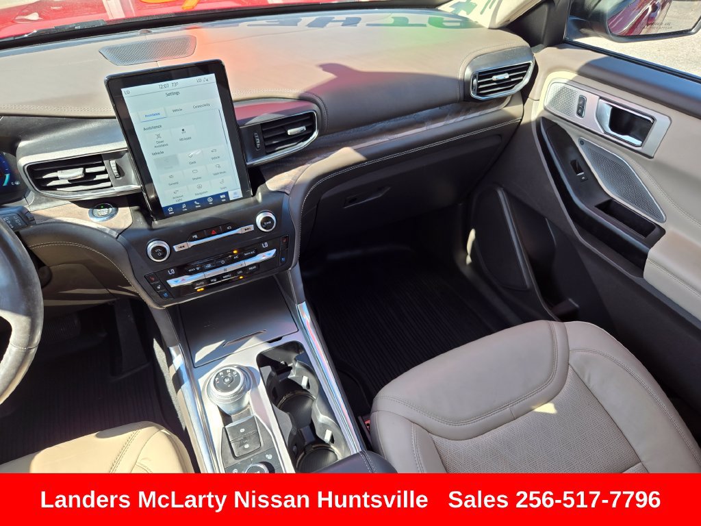 Used 2020 Ford Explorer Platinum w/ Premium Technology Package AWD/4WD image 17