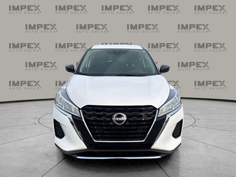 Used 2023 Nissan Kicks S image 8