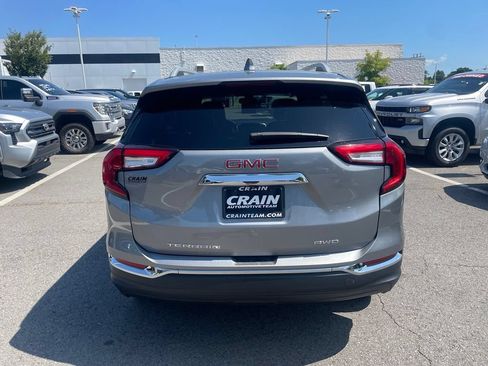 Used 2023 GMC Terrain SLT AWD/4WD image 6