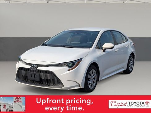 Used 2021 Toyota Corolla LE w/ Carpet Mat Package (TMS) image 4