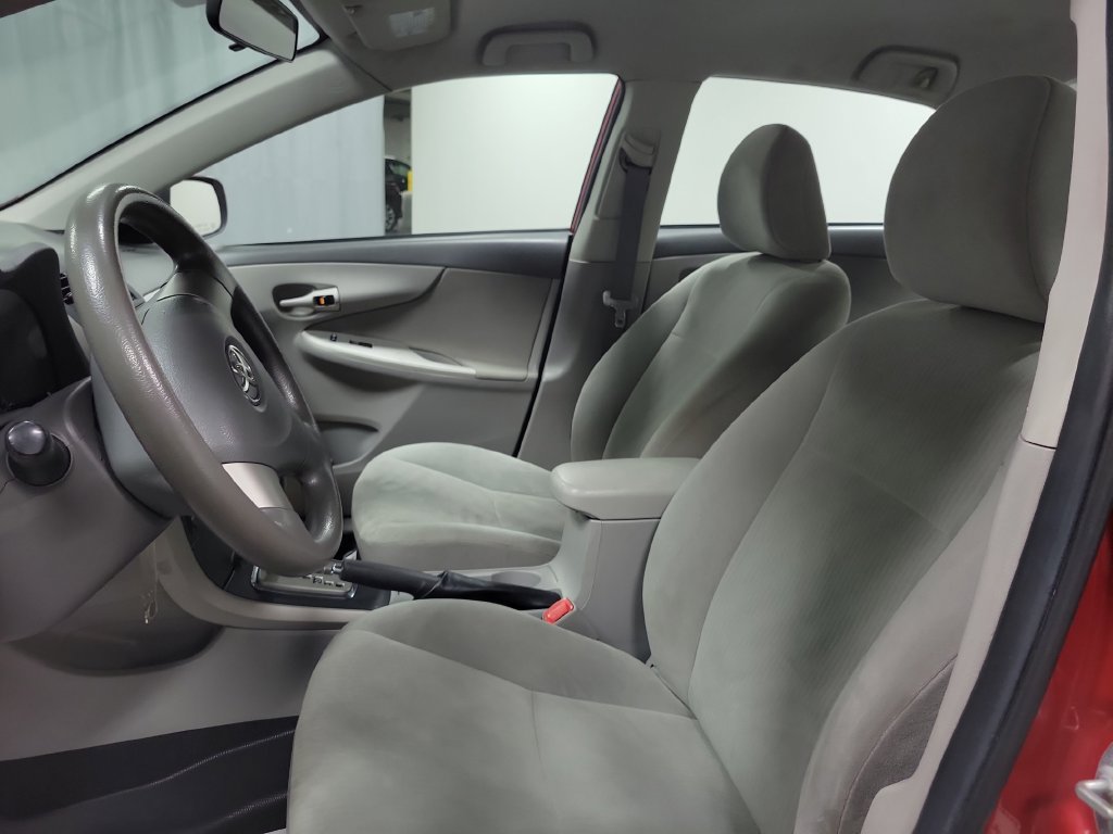 Used 2010 Toyota Corolla LE FWD image 15