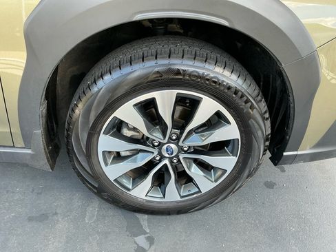 Certified 2025 Subaru Outback Limited AWD/4WD image 31