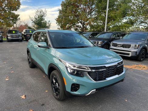 New 2026 Kia Seltos EX image 3