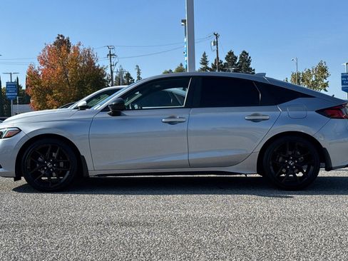 Used 2023 Honda Civic Sport image 2