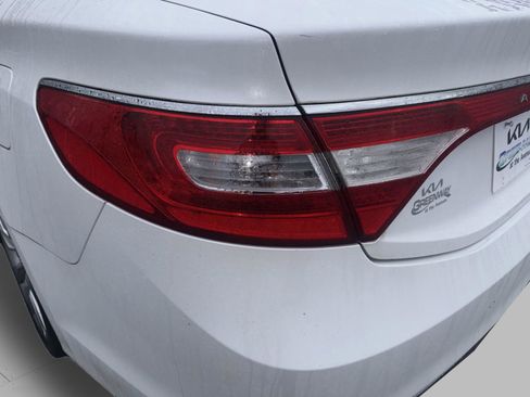 Used 2015 Hyundai Azera Limited image 6