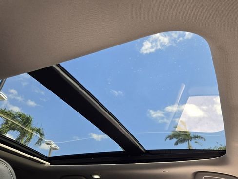 Certified 2025 Honda Pilot Touring image 19