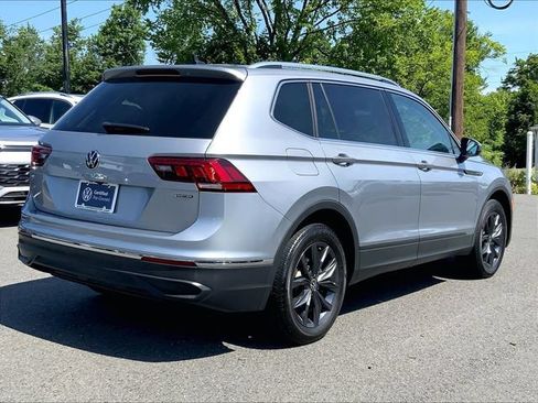 Used 2023 Volkswagen Tiguan SE AWD/4WD image 7