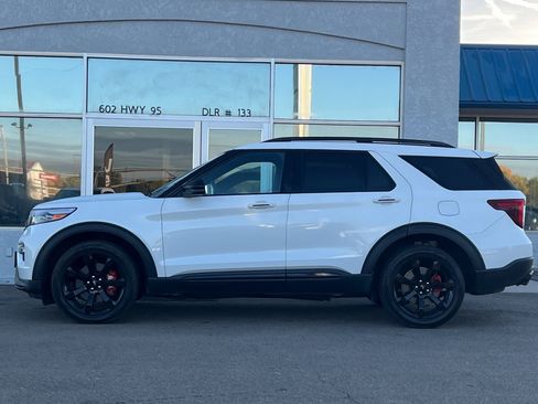 Used 2023 Ford Explorer ST w/ Equipment Group 401A image 7