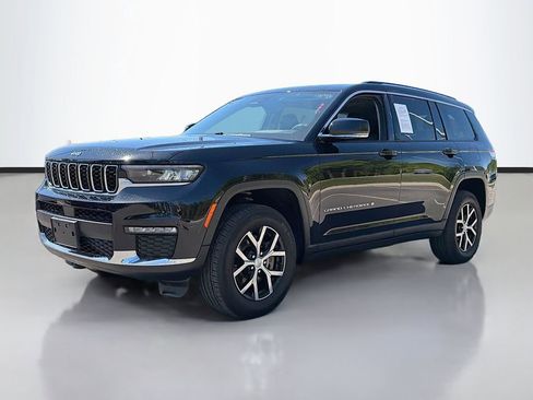 Used 2023 Jeep Grand Cherokee L Limited AWD/4WD image 2