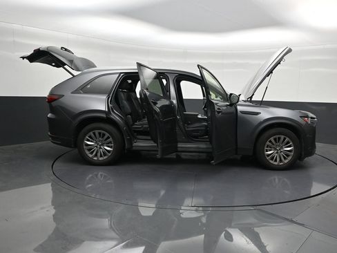 Used 2024 MAZDA CX-90 3.3 Turbo w/ Preferred Plus AWD/4WD image 32
