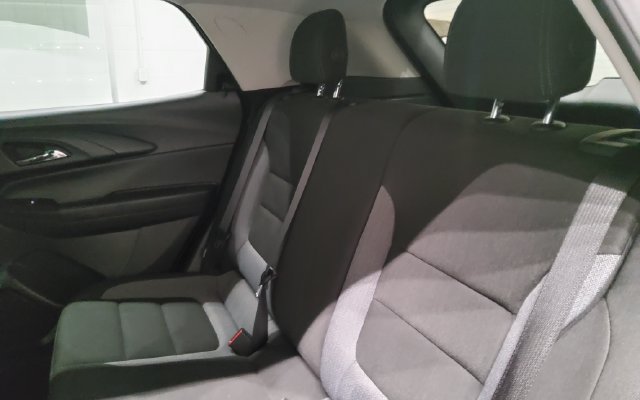 Used 2025 Chevrolet TrailBlazer LT FWD image 24