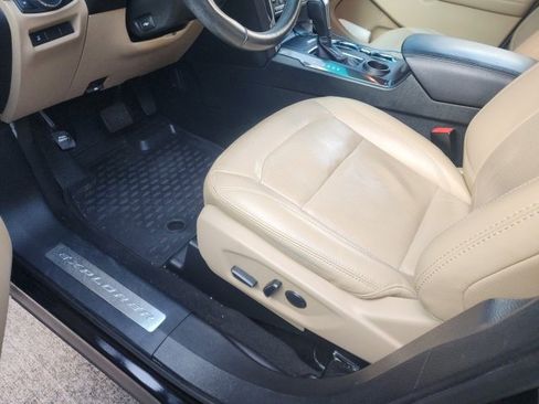 Used 2016 Ford Explorer Limited image 8