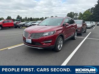 Used 2017 Lincoln MKC Reserve image 1