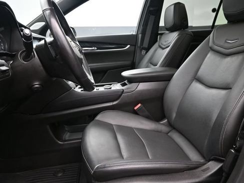 Certified 2020 Cadillac XT6 Premium Luxury AWD/4WD image 14