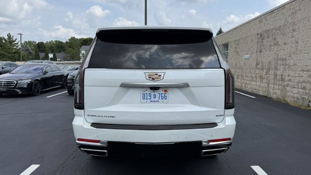 Used 2025 Cadillac Escalade Premium Luxury w/ LPO, Floor Liner Package AWD/4WD image 5
