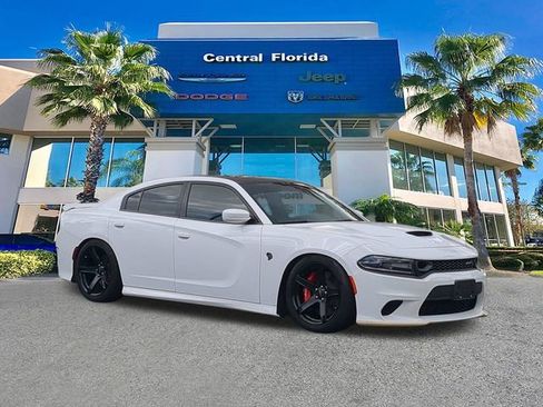Used 2019 Dodge Charger SRT Hellcat w/ Navigation & Travel Group image 2