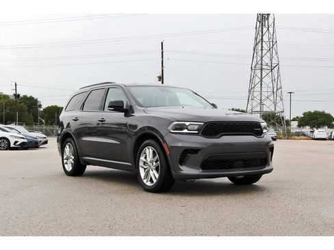 Used 2024 Dodge Durango GT RWD image 1