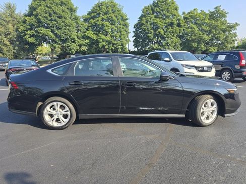 Certified 2025 Honda Accord LX image 15