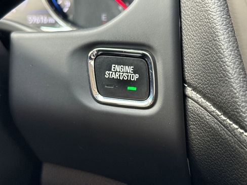 Used 2023 GMC Acadia Denali w/ Denali Ultimate Package image 33