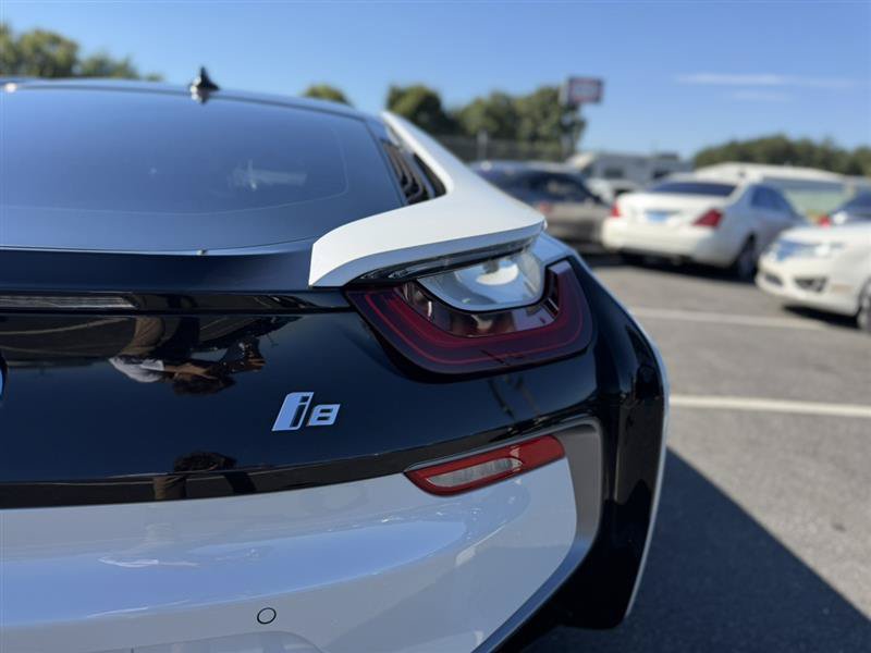 Used 2015 BMW i8 AWD/4WD image 16
