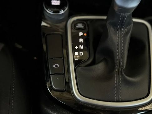 Used 2024 Kia Seltos S image 22