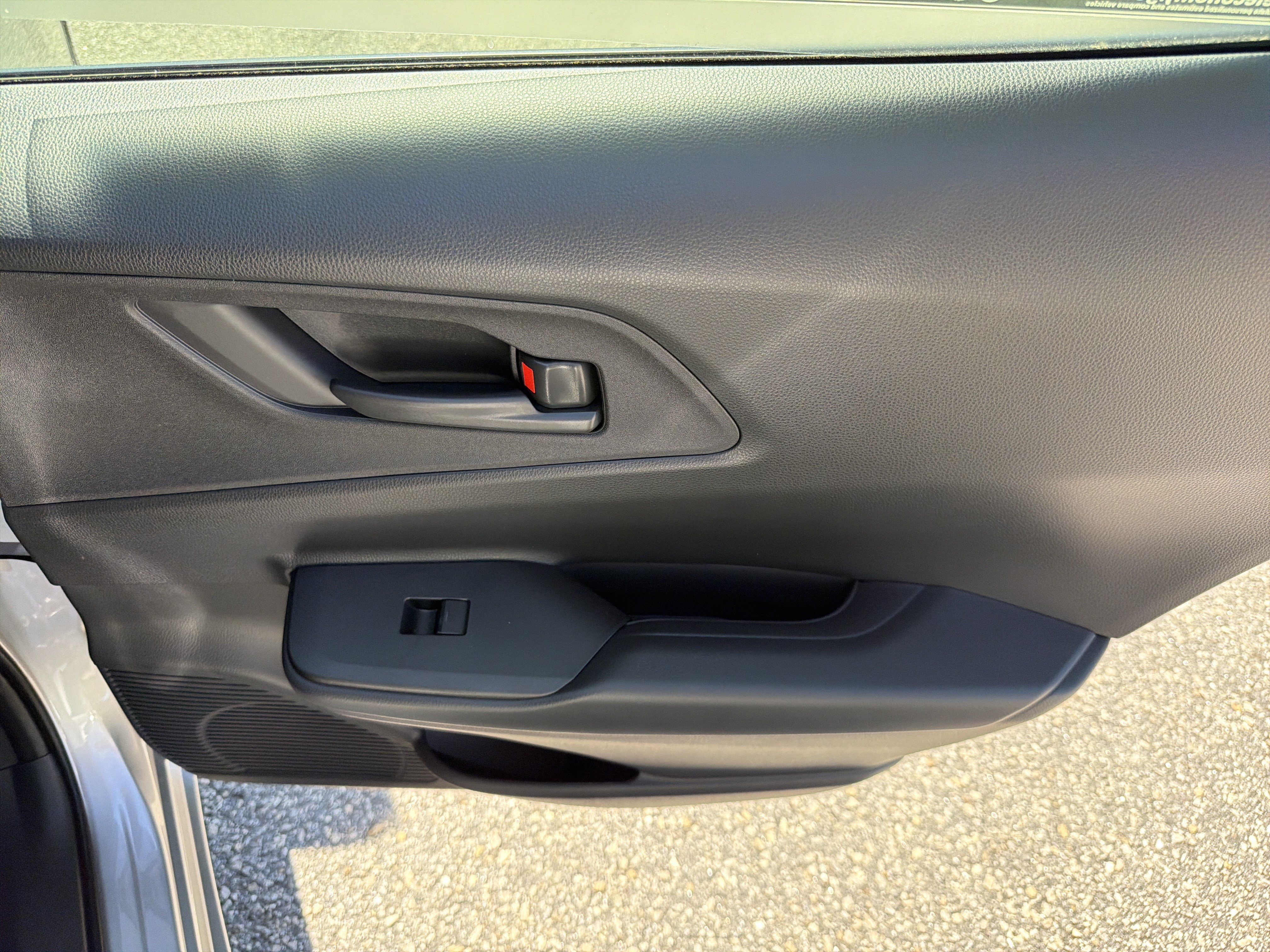 New 2027 Toyota Prius Plug-In Hybrid FWD image 16