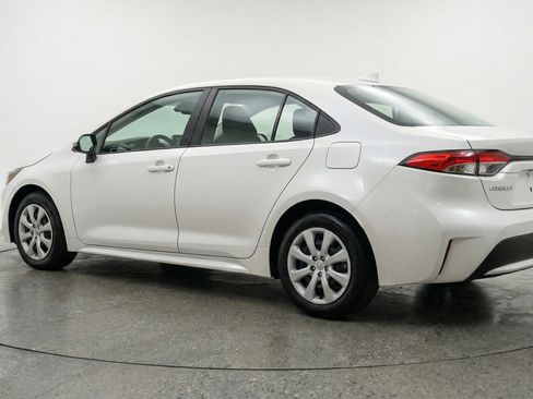 Used 2025 Toyota Corolla LE FWD image 6