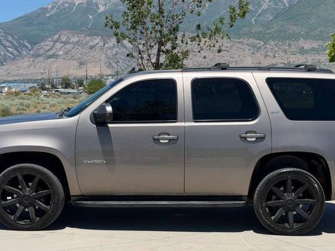 Used 2012 GMC Yukon SLT AWD/4WD image 4