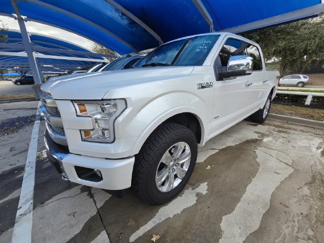 Used 2017 Ford F150 Platinum w/ Equipment Group 701A Luxury AWD/4WD image 3