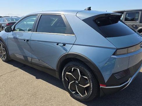 Used 2023 Hyundai Ioniq 5 SEL image 4